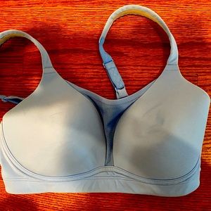 Moving Comfort Luna sports bra 32DD